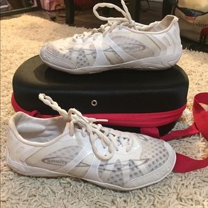 Nfinity cheer shoes